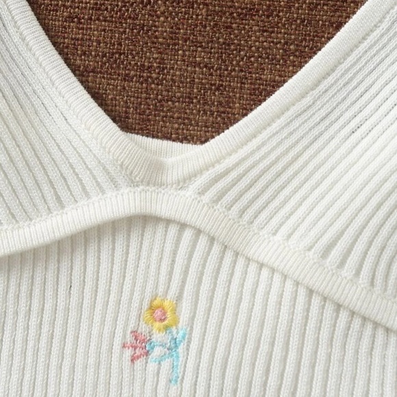 Ditsy Floral Rib-knit Cami Top - Picture 4 of 4